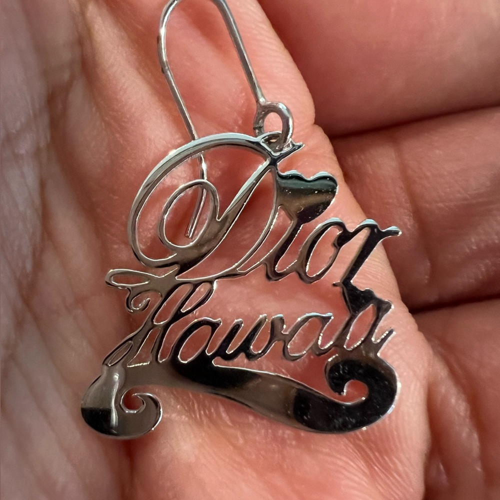 Dior Hawaii Earrings - Picture 2 of 3